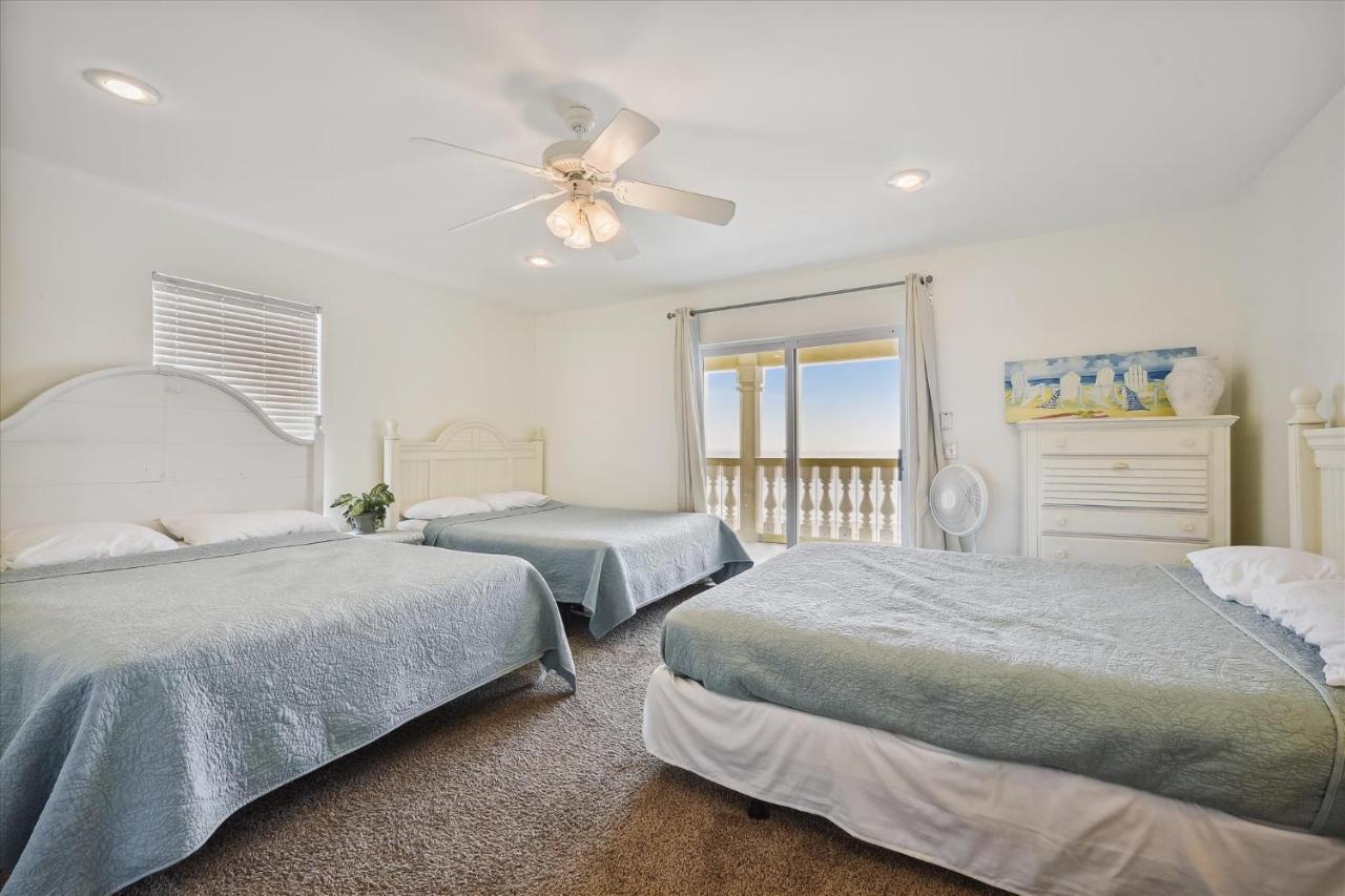 Just Beachy - 5 Bedroom 5 Bathroom Front Home! Sleeps 20 Panama City Beach