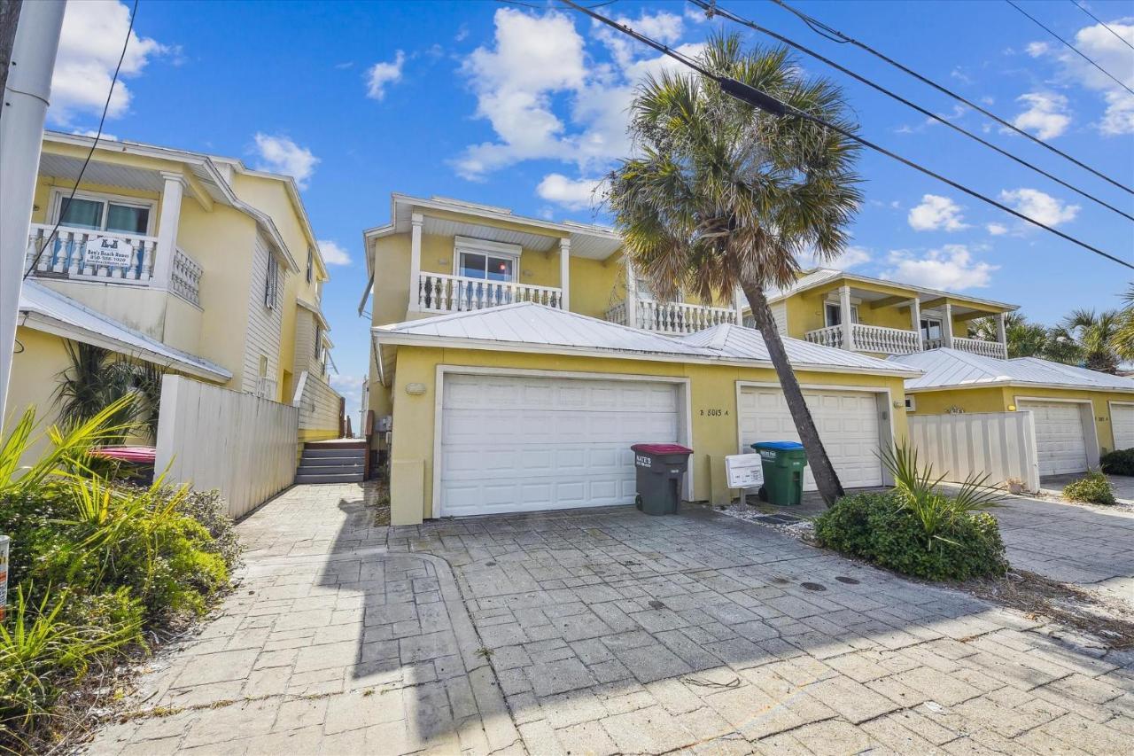 Just Beachy - 5 Bedroom 5 Bathroom Front Home! Sleeps 20 * Panama City Beach