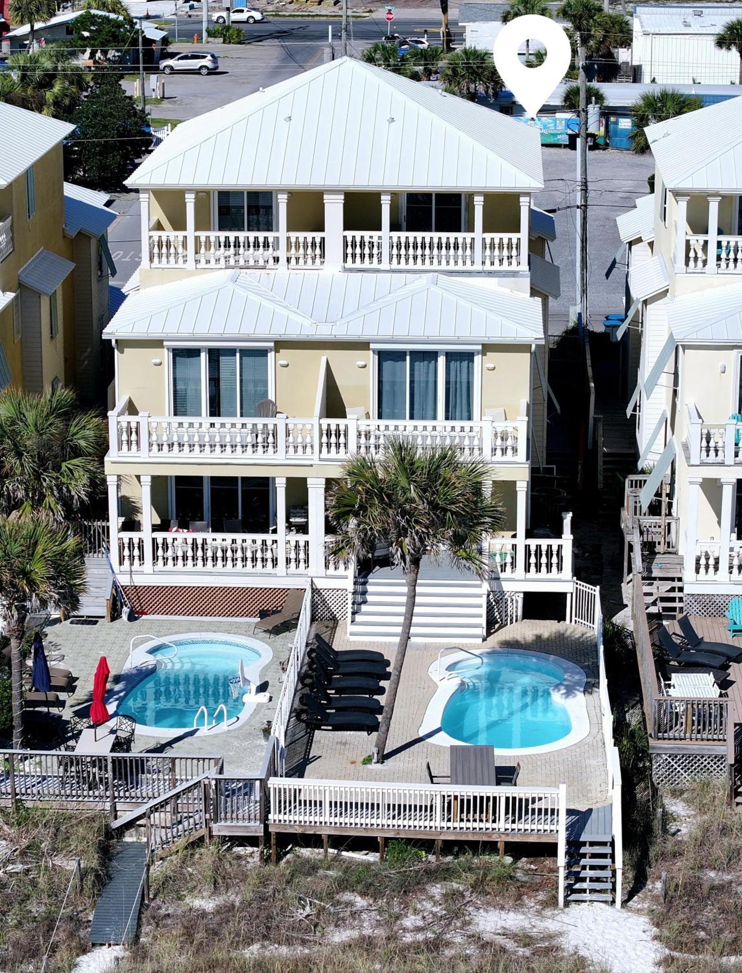 Just Beachy - 5 Bedroom 5 Bathroom Front Home! Sleeps 20 * Panama City Beach